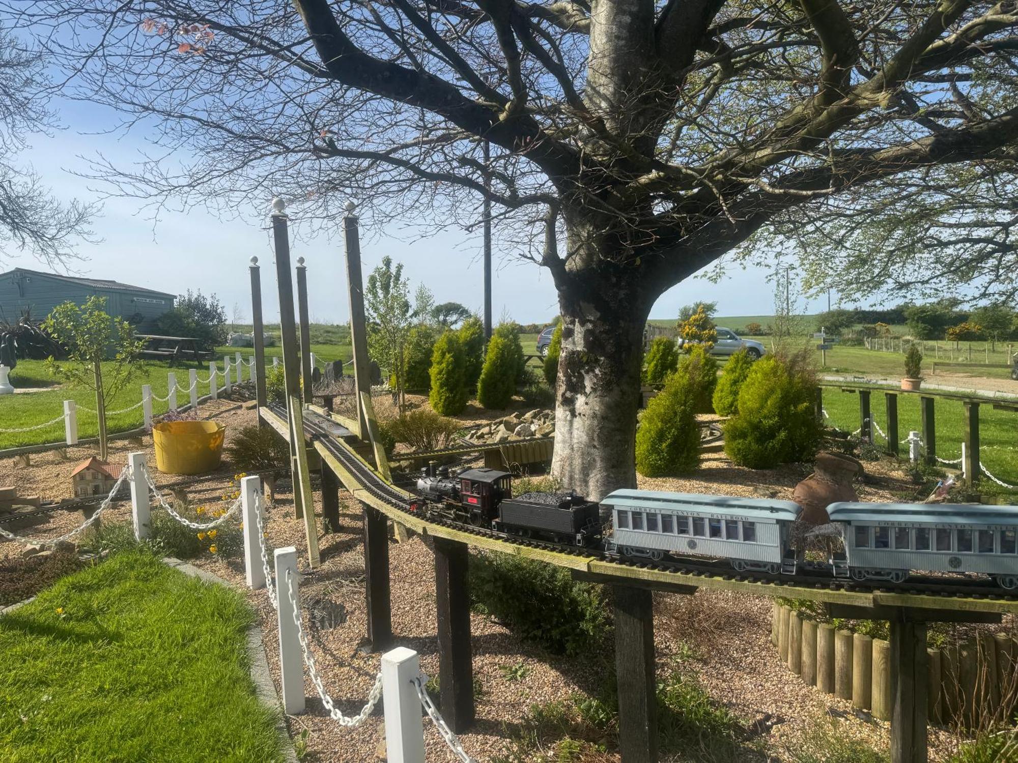 Trenewydd Farm Holiday Cottages Cardigan Bagian luar foto